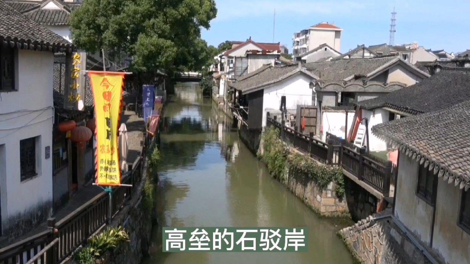 迷路的可爱男孩